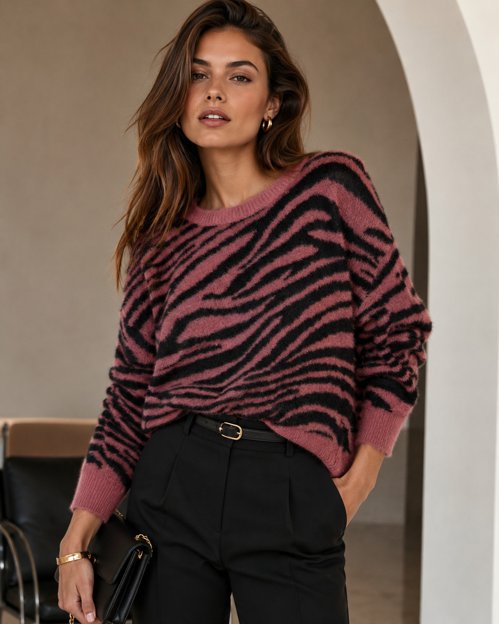 Express Womens Sweater Medium Animal Print Soft Chic Classic Retro Old Money
